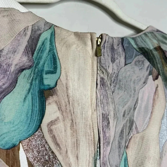 Elegant H&M hm Pastel Colors Dress Size 6 Small Slender Fit - Picture 12 of 12